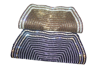 Pochette de soirée perlée avec fermeture à rabat ornée de perles scintillantes pour les soirées - Product Image 2