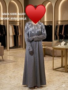 Precioso vestido musulmán de fiesta con bordado a mano de hojas, burka con patrón de corte, abaya, pañuelo islámico, largo hasta el suelo. - Product Image 3