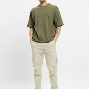T-shirts Boxy Personnalisés pour Hommes, Séchage Rapide, Coupe Oversize, Maillot de Football, Basketball, en Maille, 100% Coton, Fabriqués au Pakistan - Product Image 2