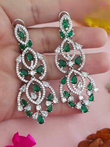 Aretes Colgantes de Moissanita Plateados en Plata de Primera Calidad, Elegantes y Atractivos, para Mujer, Ideales para Fiestas y Eventos Nocturnos, Colección de Moda - Product Image 3