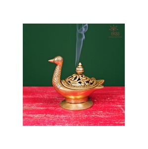 Incensario Decorativo de Latón con Forma de Pato, Artesanía Tradicional India en Metal con Tapa Ornamentada, Regalo Espiritual y Aromaterapia - Product Image 2