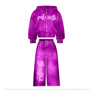 Conjunto de Sudadera con Capucha Roja Personalizada Estilo Vintage Lavado y Pantalones Acampanados, Traje Deportivo Gráfico de Dos Piezas con Efecto Desgastado por el Sol - Product Image 4