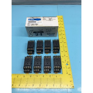 Lote de 8 Sockets para Relé Omron PYF14A de 14 Pines - Equipo y Piezas de Semiconductores de Confianza de Global Legacy Semiconductor - Product Image 1