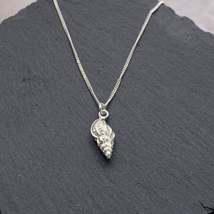 จี้เปลือกหอยทำมือจากเงินแท้ NIKHIL GEMS สไตล์วินเทจ สำหรับเป็นเครื่องประดับหมั้น พร้อมใบรับรองจากผู้เชี่ยวชาญสำหรับผู้หญิง - Product Image 6