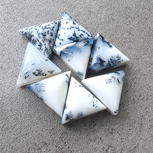 Agate Dendritique Naturelle AAA+ Cabochon Forme Triangulaire Pierre Précieuse Calibrée, pour la Fabrication de Bijoux Disponible en Toutes Tailles Pierre Non Montée - Product Image 4