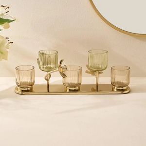 Candelabro moderno de metal y vidrio, ideal para decorar mesas de esquina y rellenar espacios vacíos con elegancia, procedente de la India. - Product Image 2