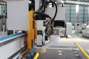 톱날 <span class=keywords><strong>360</strong></span> 도 절단 헤드 목공 기계 JINAN M-SHINE CNC 1330 목재 ATC 라우터 - Product Image 5