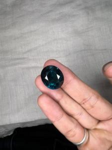 Tourmaline bleue néon naturelle, taille ovale, 24,90 carats, pierre précieuse brute, couleur Paraiba, rare, haute qualité, traitée thermiquement, Jai Narayan Gems - Product Image 3
