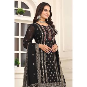 ชุดสูทปาร์ตี้สำหรับผู้หญิงดีไซน์เนอร์พร้อมงานปักรวมถึง dupatta - Product Image 3