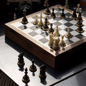 Jeu d'échecs classique en bois de haute qualité avec des pièces en métal durables pour les jeux en famille et un jeu respectueux de l'environnement - Product Image 4