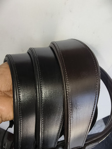 Artículos ecuestres de cuero: Brida de cuero con cejeras y correa de nariz acolchada con accesorios de acero inoxidable. - Product Image 3