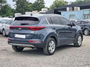 Sportage SUV d'occasion 2018, 5 portes, automatique, diesel turbo, sièges en cuir, pneus R16, caméra de recul, compact, pour trajets urbains, coréen - Product Image 2