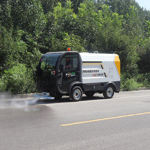 รถทำความสะอาดแรงดันสูงพร้อมถังเก็บน้ำ 1.5 ลูกบาศก์เมตร ระบบพ่นละอองน้ำด้านหลังและ<span class=keywords><strong>ล้าง</strong></span><span class=keywords><strong>แถว</strong></span>หน้า - Product Image 5