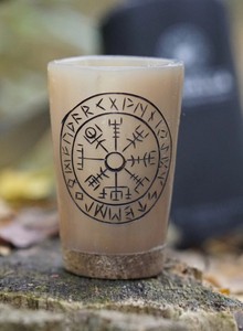 Verre artisanal en corne naturelle de qualité supérieure, écologique, durable, unique, produit cadeau de luxe, ensemble pour la maison - Product Image 2
