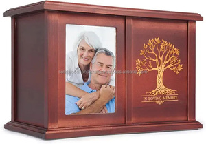 Urnes en bois Urne funéraire pour adultes Urne en bois polie fabriquée à la main Urnes funéraires Urne funéraire à bas prix - Product Image 2