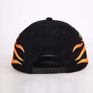 Gorra Trucker de 5 Paneles Negra de Mezclilla/Velour con Logotipo Personalizado, Unisex, Ajustable, Estilo Hip Hop, para Playa y Aire Libre - Product Image 3