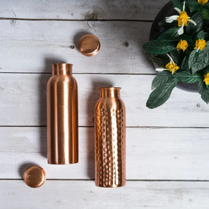 Bouteilles d'eau en cuivre de haute qualité à prix avantageux, martelées et polies miroir. - Product Image 1