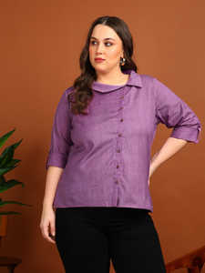 Camisa de algodón lavanda para mujer con estampado de rayas flexibles, cuello camisero y mangas cortas, diseñada para uso casual global. - Product Image 4