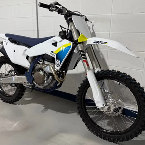 OFERTAS RÁPIDAS: Motocicletas Todoterreno Husqvarna FC 250 2025, Motos de Cross de Última Tendencia, Listas para Enviar - Product Image 1