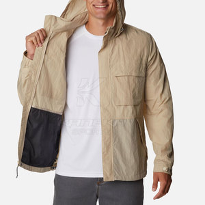 Chaqueta Impermeable de Invierno para Hombre con Capucha, Logotipo Frontal, Ecológica y Transpirable, Almacenamiento Práctico, Uso Diario - Product Image 5