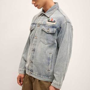 Chaqueta de Mezclilla Azul Claro para Hombre, Estilo Casual, Cuello Camisero, Cierre de Botón, Algodón Lavado, Diseño con Parches, Ropa de Primavera - Product Image 2