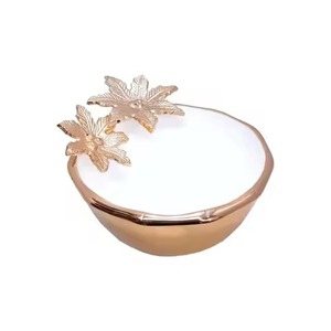 Bol de service en aluminium émaillé à motif floral, artisanat métallique, plat de service pour fruits, plateaux pour la salle à manger, MOQ 50 pièces - Product Image 1