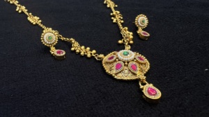 Conjunto de Collar y Pendientes Chapados en Oro para Mujer TISHYA DIAMOND con Piedras de Rubí, Corte Brillante Redondo, Joyería Étnica de Aleación para Boda - Product Image 3
