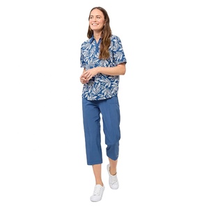 Polo de manga corta para mujer de moda al por mayor, Polo ligero transpirable de algodón suave con estampado floral para comodidad durante todo el día - Product Image 4