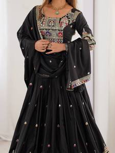 Ensemble Lehenga Choli brodé noir pour femmes, robe traditionnelle indienne, tenue de fête de mariage longue jusqu'au sol - Product Image 4
