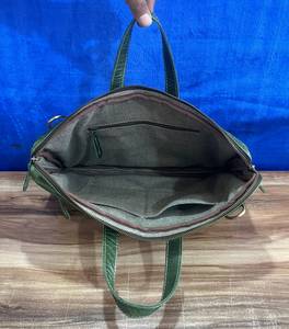 Green Leather Eco-Friendly Simple Style Alligator Pattern <b>Messenger</b> <b>Bag</b> Large Size <b>Laptop</b> Buckle Closure Durable Pocket Men's - Product Image 4