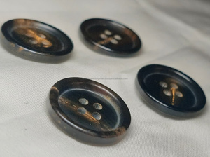 Botones de Cuerno de Búfalo Negro Natural de 29 mm, 44L, 4 Agujeros, Línea Blanca Brillante, Botones de Costura para Abrigos y Chaquetas - Product Image 4