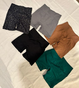 Shorts de yoga unisexes en gros pour femmes, taille haute, séchage rapide, respirants, pour la gym et le fitness - Product Image 3