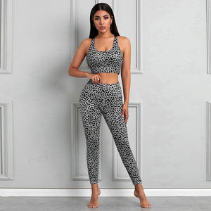 En gros : Haut de yoga, Vêtements de sport, Ensembles de fitness pour la gym, Débardeurs de course, Leggings, Leggings à effet froncé, Pantalons à jambes larges, Ensemble de leggings de sport - Product Image 1