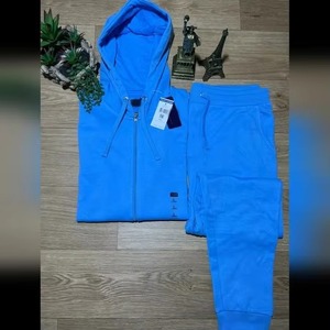 Ensemble de survêtements en gros, fabricant sur mesure, vêtements de sport pour hommes et femmes, OEM ODM, marque privée, entraînement, jogging, vêtements athlétiques - Product Image 3