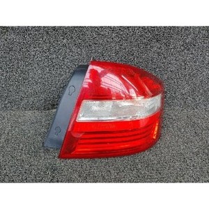 ประธานใช้ไฟท้ายด้านขวา - Product Image 1