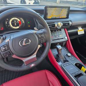 Lexus RC 350 F Sport d'occasion 2025 - Product Image 2