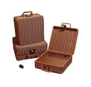 Cesta de Picnic de Mimbre Hecha a Mano con Hebilla de Cuero - Baúl de Almacenamiento Vintage Tejido de Primera Calidad para Decoración del Hogar - Product Image 4