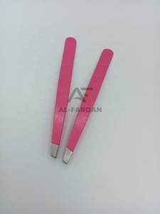 Pince à épiler sourcils rose scintillant, pointe biseautée carrée, en acier inoxydable massif, personnalisable avec logo, pour l'épilation des poils des sourcils - Product Image 6