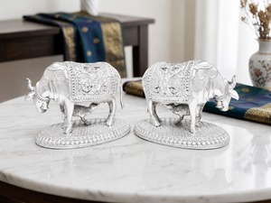 Par de Vacas y Terneros de Resina, Ídolo Moderno para Regalo Espiritual de Inauguración de Casa, 7,5 x 5 cm, 192 g, Murti Tradicional para Puja, Decoración del Hogar - Product Image 5