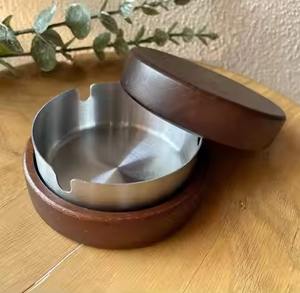 Cenicero de Madera Hecho a Mano, Diseño Clásico, Porta Cigarrillos para Tabaco, Cigarrillos y Cigarros, para el Hogar y la Oficina - Product Image 1