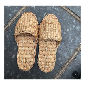 Eco Friendly Water Hyacinth Guest <b>Slippers</b> Handmade Natural Fiber House Shoes For Boutique Hotels And Resorts - Product Image 4