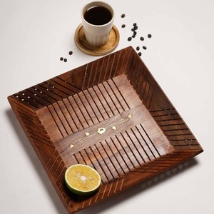 Bandeja Artesanal FAIZA CRAFT de Madera Maciza con Acabado Limpio, Estilo Art Deco, para Hogares Minimalistas, Hoteles, Estudios, Decoración Profesional de Mesa - Product Image 4