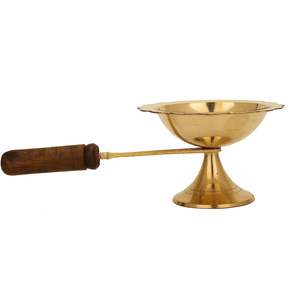 Diya de Latón Mediana con Asa de Madera, Soporte para Lámpara Kapoor Aarti para Puja, Templo, Decoración del Hogar - Product Image 6