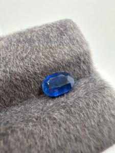 Zafiro azul natural, gema suelta, corte ovalado, 1.45 quilates, 7.5x5.5x3.5 mm, de Ceilán, Sri Lanka, para la fabricación de joyas, por Zehra Gems - Product Image 1