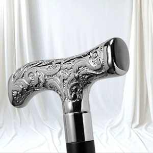 Bâtons de marche rustiques modernes en bois naturel écologique avec poignée en laiton poli, idéaux pour les cadeaux - Product Image 1