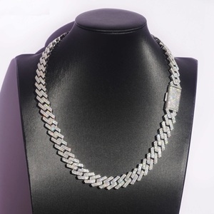 Cadena cubana de lujo con incrustaciones de moissanita, estilo hip hop, con apariencia de diamante VVS, collar llamativo para hombres y mujeres, lujo 3D - Product Image 3