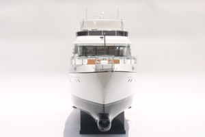 SELENE 60 OCEAN EXPLORER, Modelo de Yate Americano Moderno Hecho a Mano en Madera, Personalizado para Regalo Empresarial o Colección - Product Image 5