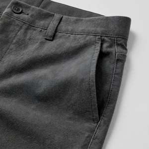 Pantalones Cortos Bermuda Grises para Hombre, Cintura Media, Cierre de Botones, Color Sólido, Tejido de Algodón, con Bolsillos, Estilo Transpirable - Product Image 6