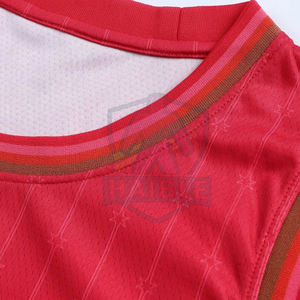Nuevo Uniforme de Baloncesto Transpirable y Elegante con Colores Personalizados, Diseños Únicos, Malla de Poliéster para la Identidad y el Rendimiento del Equipo - Product Image 4