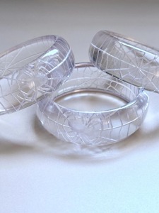 Brazaletes de Resina de Textura Suave, Brazaletes de Resina de Superficie Fina, Brazaletes de Resina con Acabado Sólido, Resina para Uso en Fábrica y Venta al por Mayor Personalizada - Product Image 6